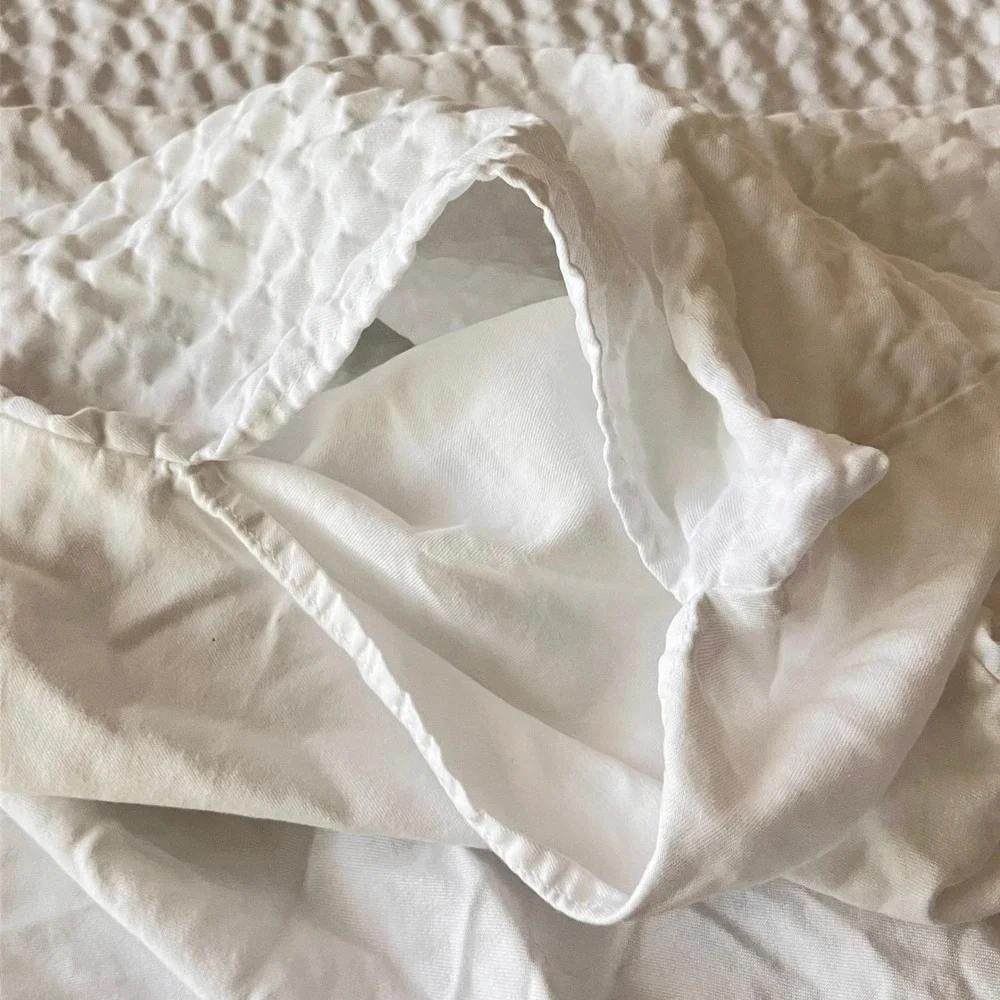 Standard Textile Cumulus Queen Top Duvet Cover Centium Core No Iron Ripple White